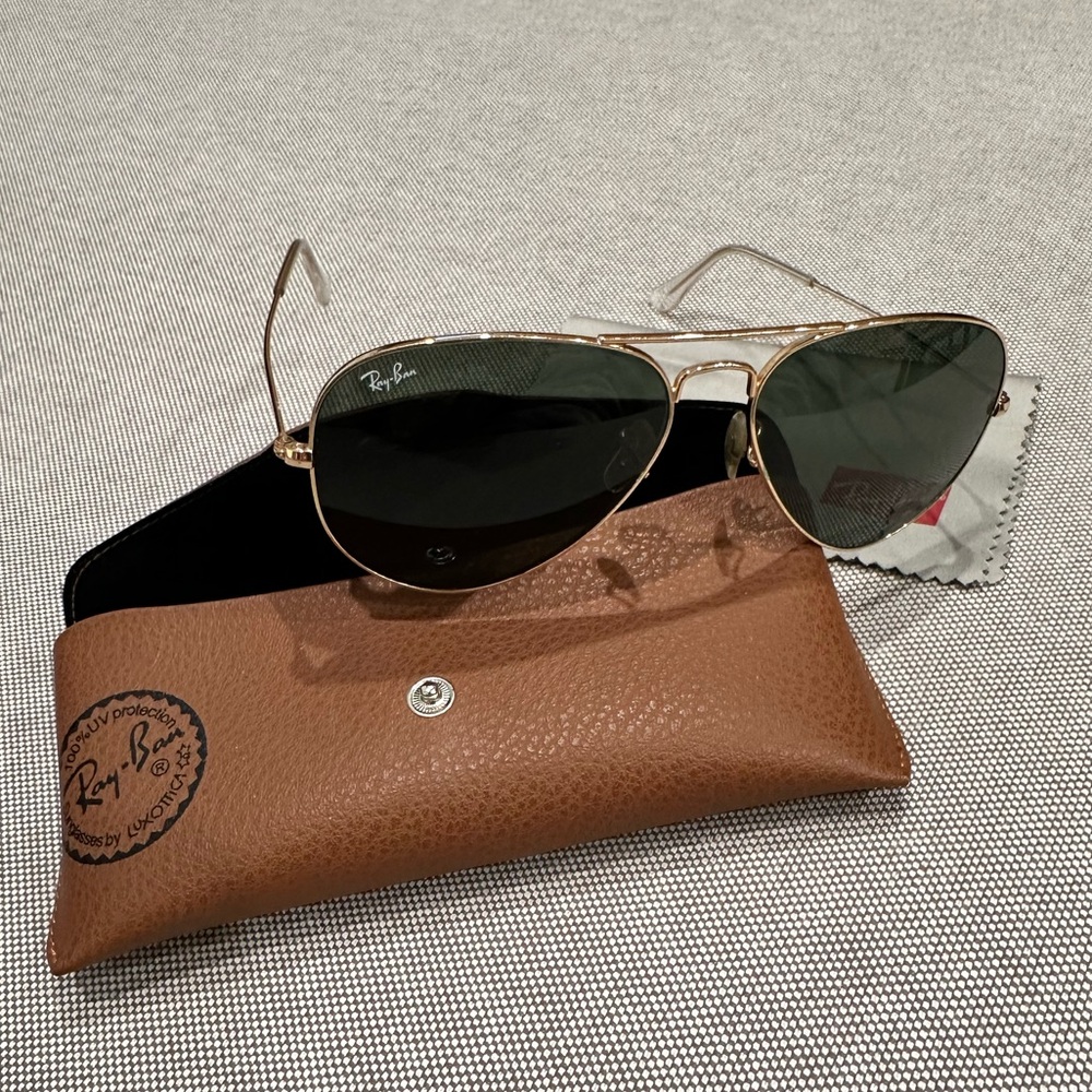 RayBan Aviator Green Lenses Gold Frame RB3025 Women / Men New